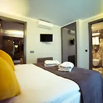 أنكاسيتي سويت فلات